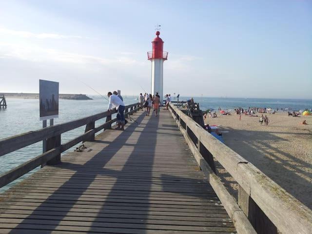 Un Chez Soi Bord De Mer Trouville-sur-Mer Esterno foto